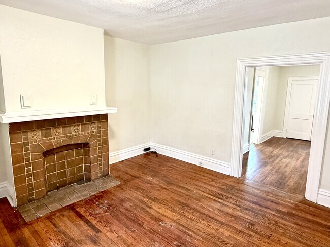 Foto del edificio - 714 Eureka St