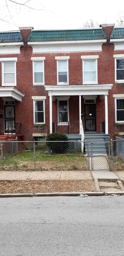 Primary Photo - 3925 W Mulberry St