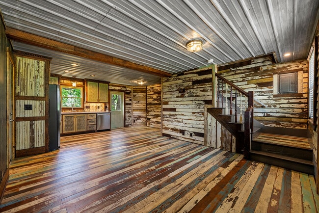 Photo - 953 W Shadburn Ave Townhome