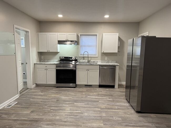 Foto del edificio - 821 Hazard Ave