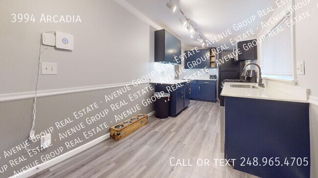 Building Photo - 3994 Arcadia-