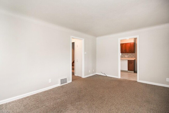 Building Photo - 15712 Fernway Dr