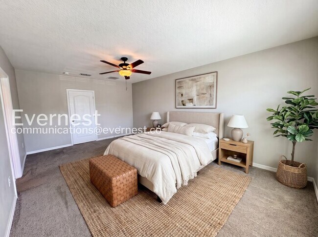 Foto del edificio - Limited Time Special Offer / 5 Bed/3 Bath Home with Garage / Pet-Friendly / Vouchers Accepted / A...
