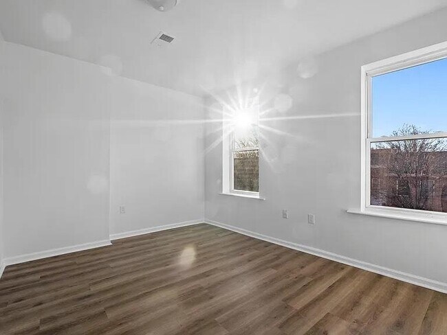 Foto del edificio - 534 M.L.K. Drive