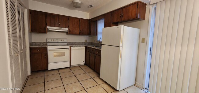 Foto del edificio - 11 Portwest Townhouses Dr