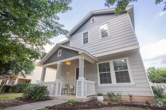 Building Photo - 1059 Powell
