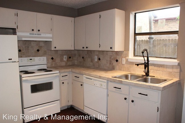 Building Photo - 217 Shrum Ct