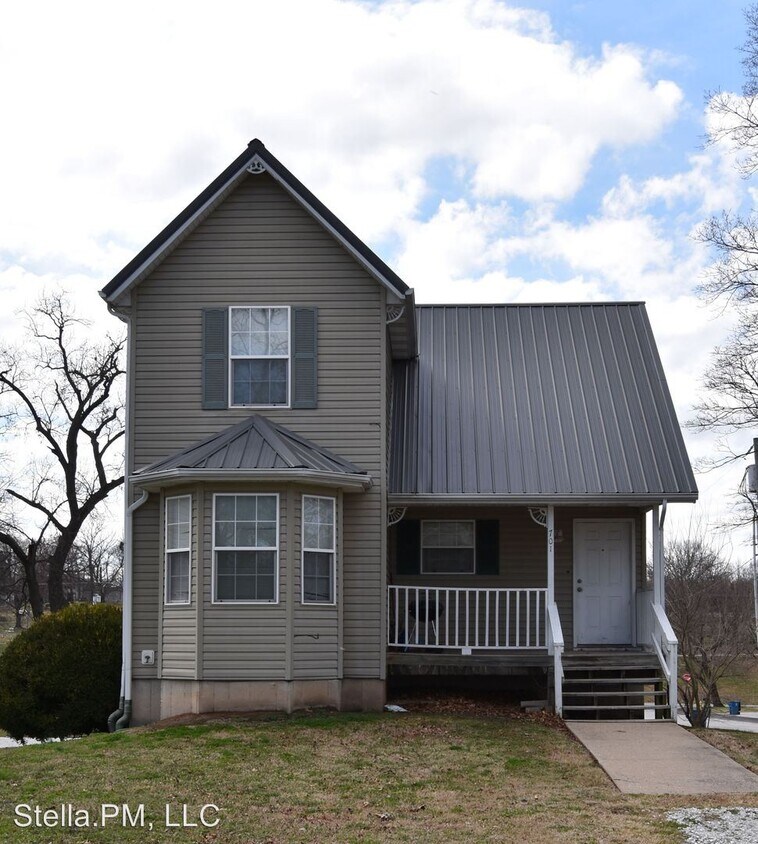 Primary Photo - 3 br, 2 bath Apartment - 701 Florence