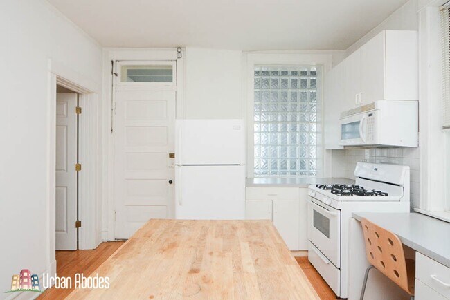 Foto del edificio - 1027 N Honore St