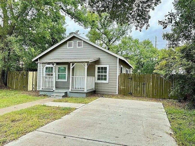 Foto del edificio - 4211 5th St