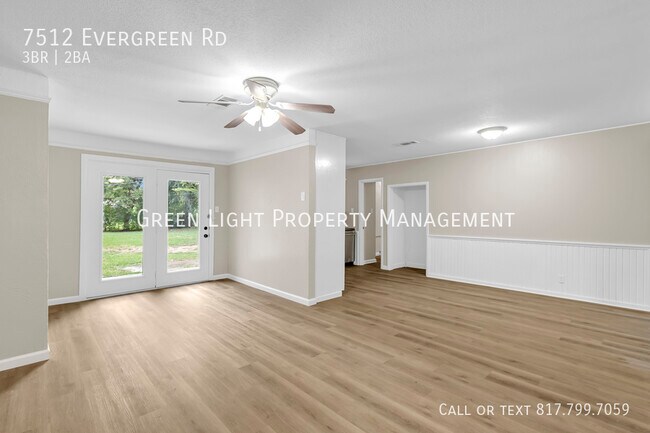 Foto del edificio - 7512 Evergreen Rd