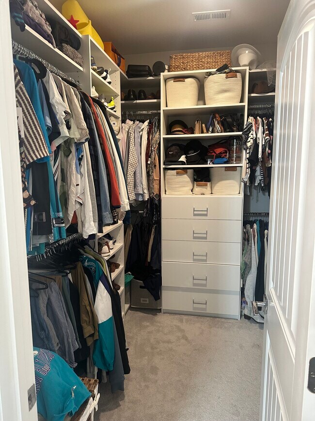 Primary walk in closet - 2323 Central Ave