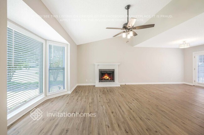Foto del edificio - 1015 Rolling Meadow Dr