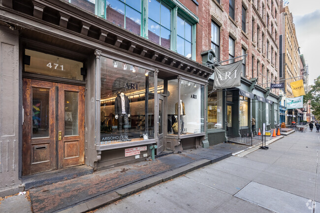 Building Photo - 471 W Broadway