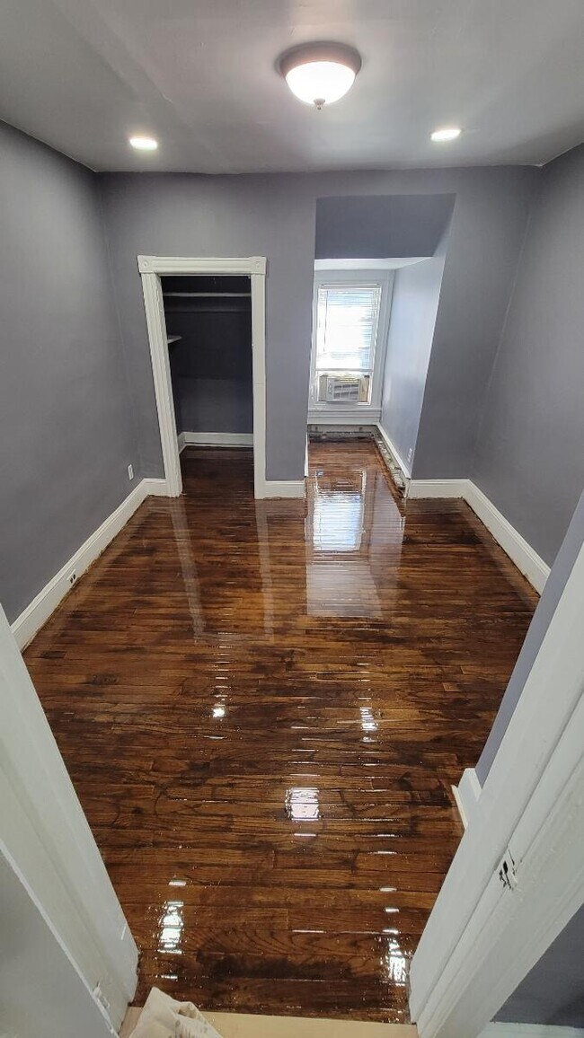 2nd bedroom - 505 Macdade Blvd