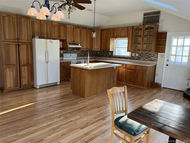 Foto del edificio - 333 Narrow Ln