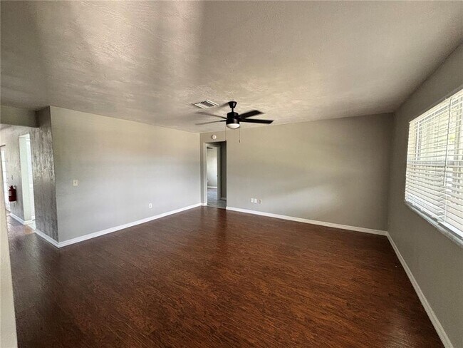 Foto del edificio - 1187 Malone Ct