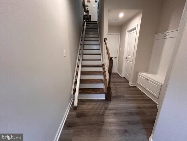 Foto del edificio - 4607 Abbotswell Pl