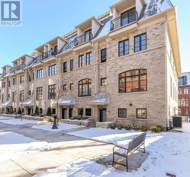 Photo du bâtiment - 40 Lunar Cres