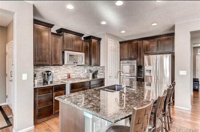 Building Photo - 14992 Rider Pl