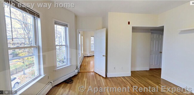 Photo - 38 Bond St Apartment