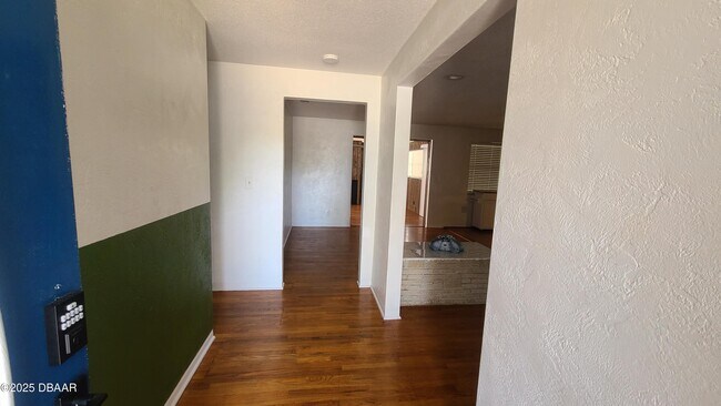 Foto del edificio - 2222 Harvard Rd