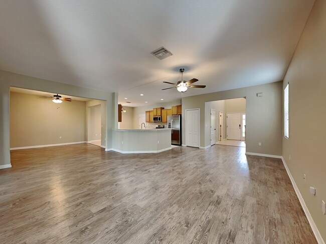 Building Photo - 8411 Tidal Breeze Dr