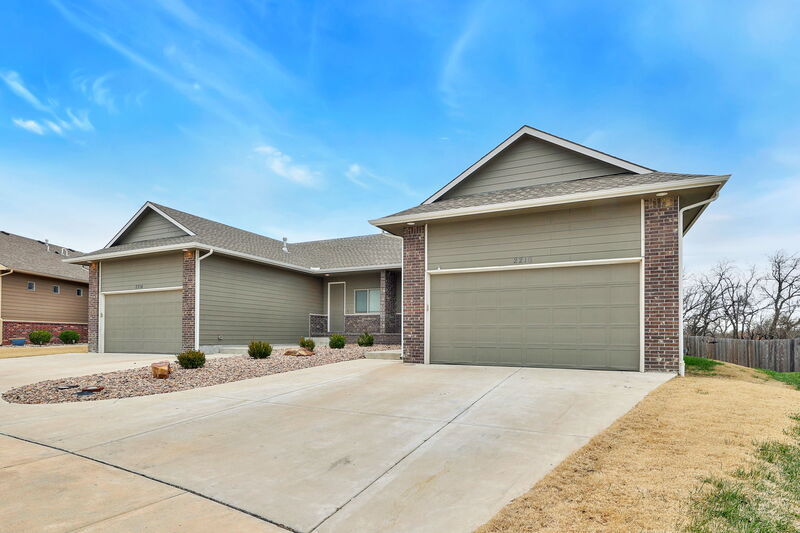 Primary Photo - 2216 Quivira Cir