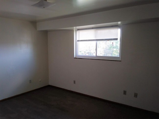 Building Photo - 1600 Sumac St