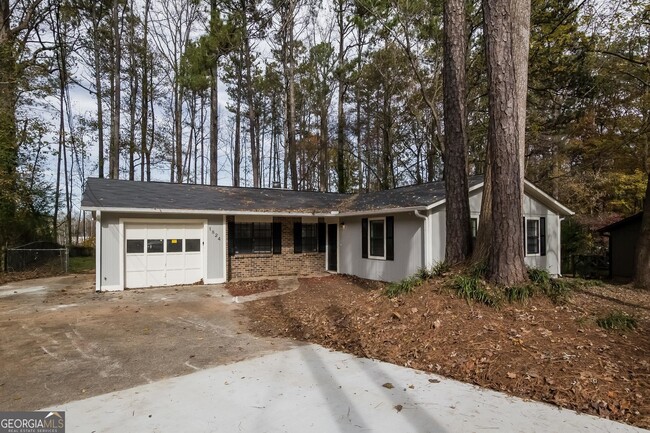 Building Photo - 1824 Merry Oak Rd SW