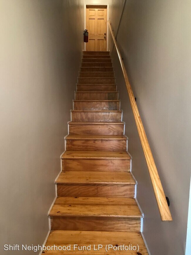 Building Photo - 3312 Kensington Ave