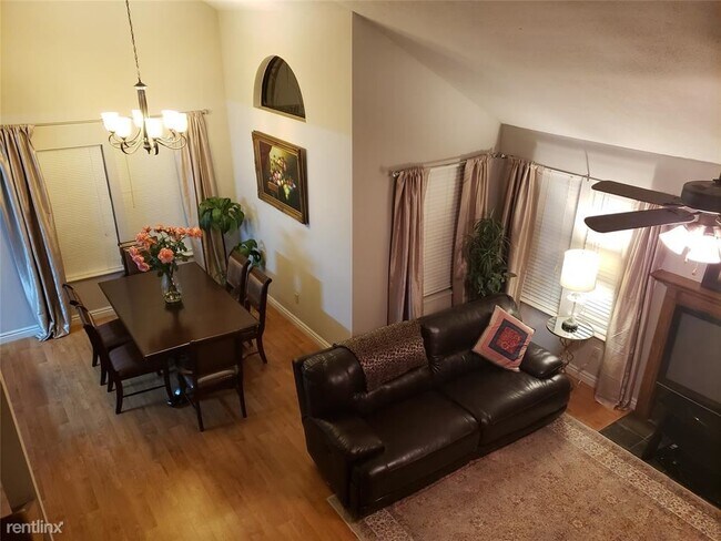 Building Photo - 3 br, 2 bath House - 1414 Middlesbrough Lane
