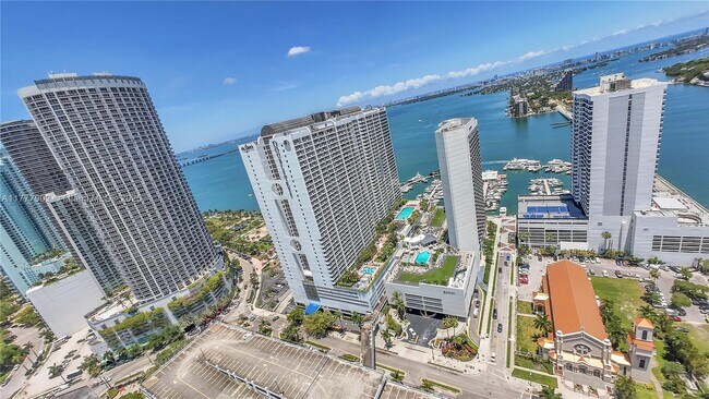 Foto del edificio - 1717 N Bayshore Dr