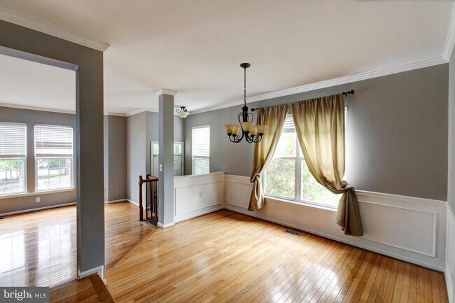 Building Photo - 14701 Beaumeadow Ct
