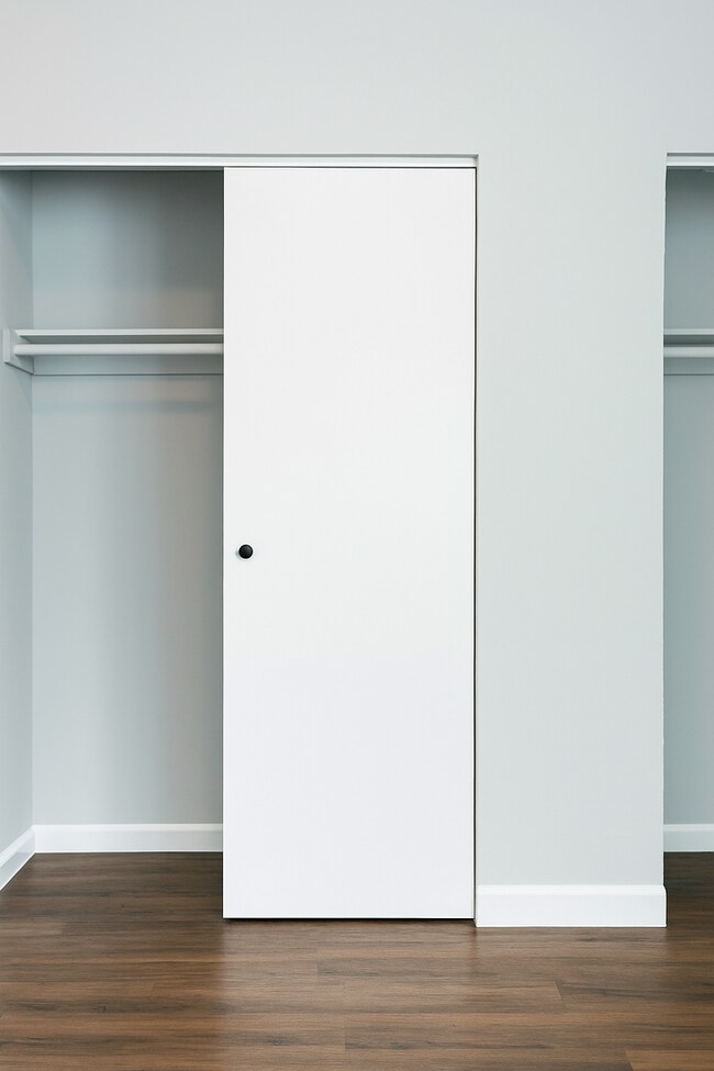 Foto del interior - Riley Realty, LLC