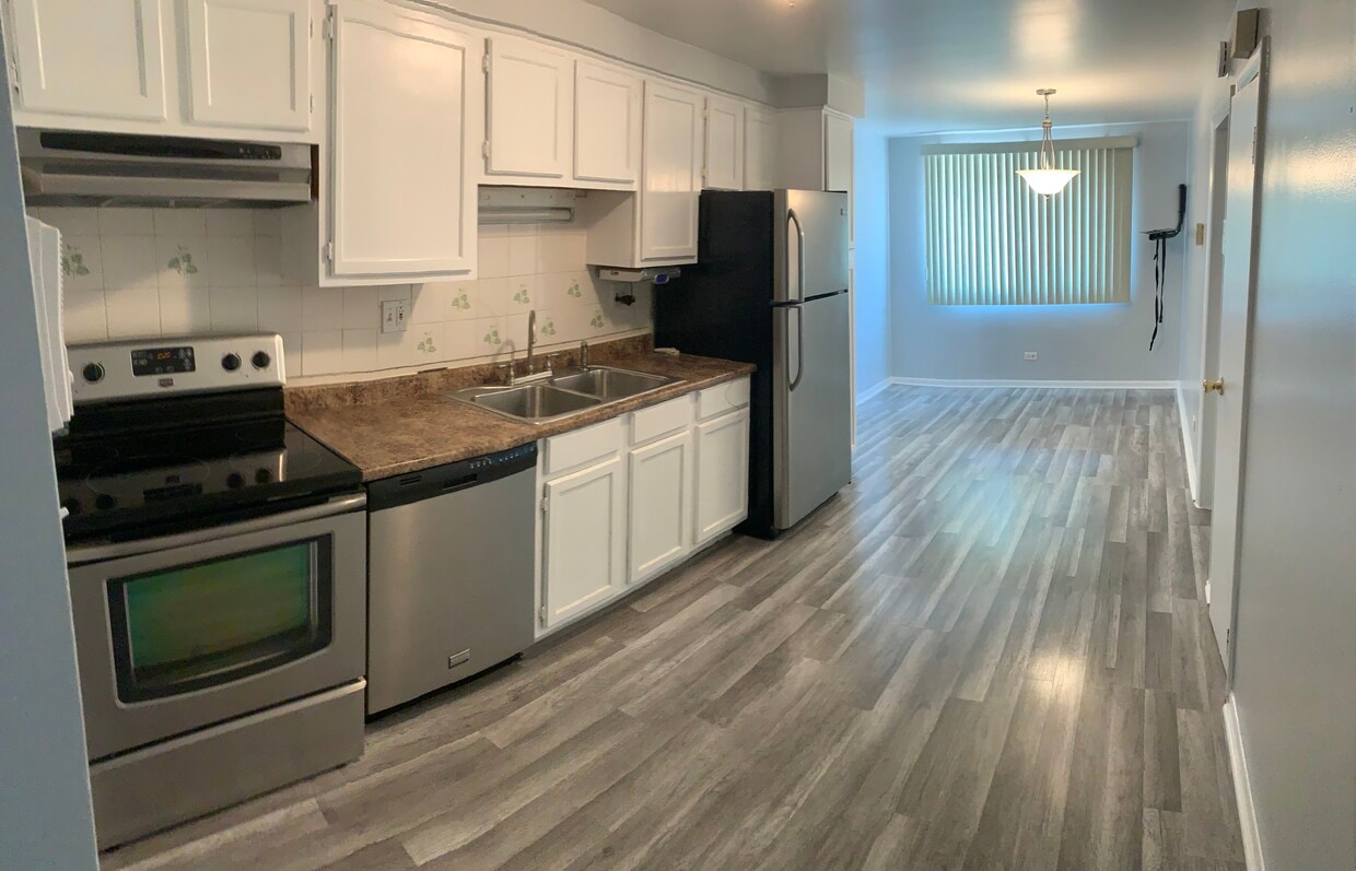 Foto principal - 1020 W 18th St