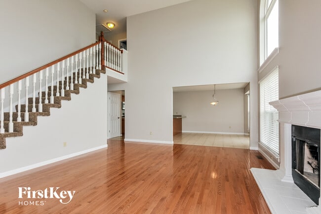 Building Photo - 1217 Briarchase Dr