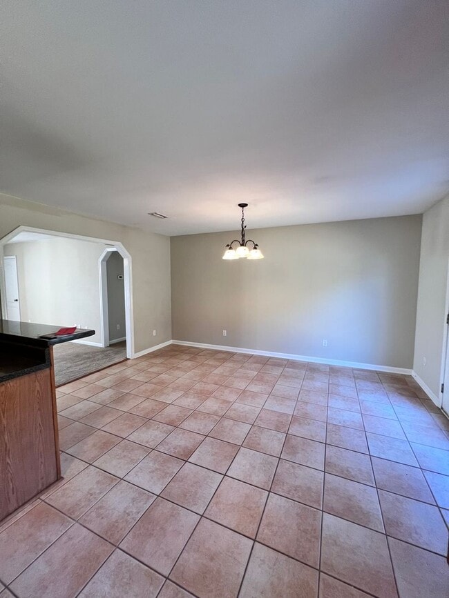 Building Photo - Wynnfield Place!