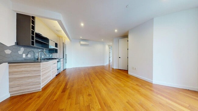 Photo - Myrtle Avenue Apartment