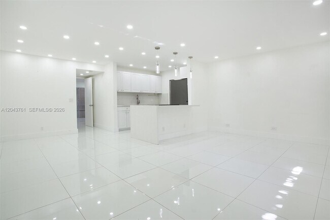 Foto del edificio - 13350 SW 1st St