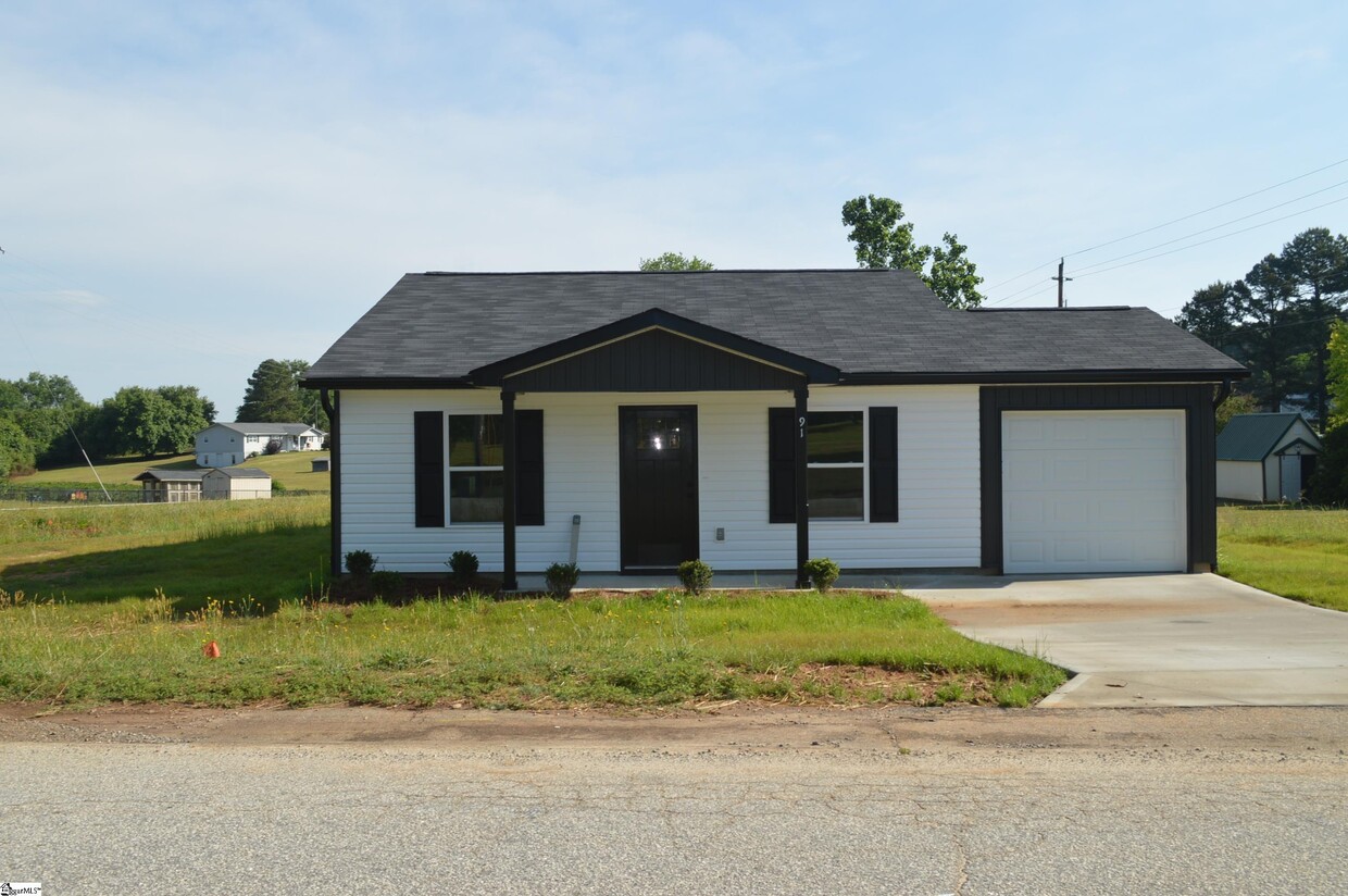 Primary Photo - 91 Saluda Rd