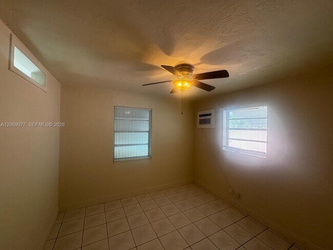 Foto del edificio - 2228 Grant St