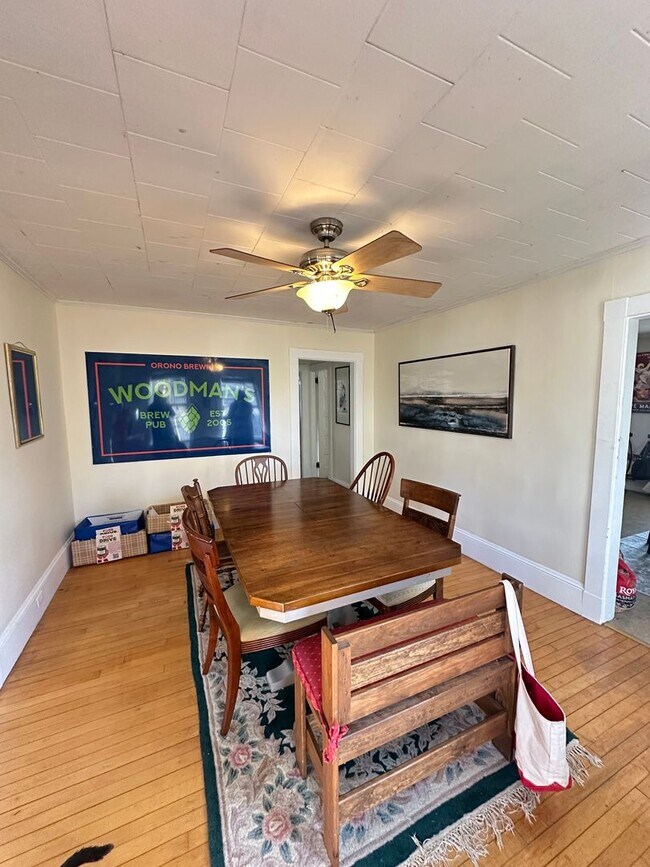 Foto del edificio - 19 Oak St