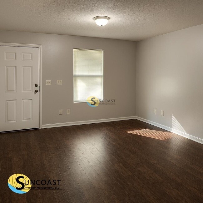 Building Photo - 481 Nitram Ave