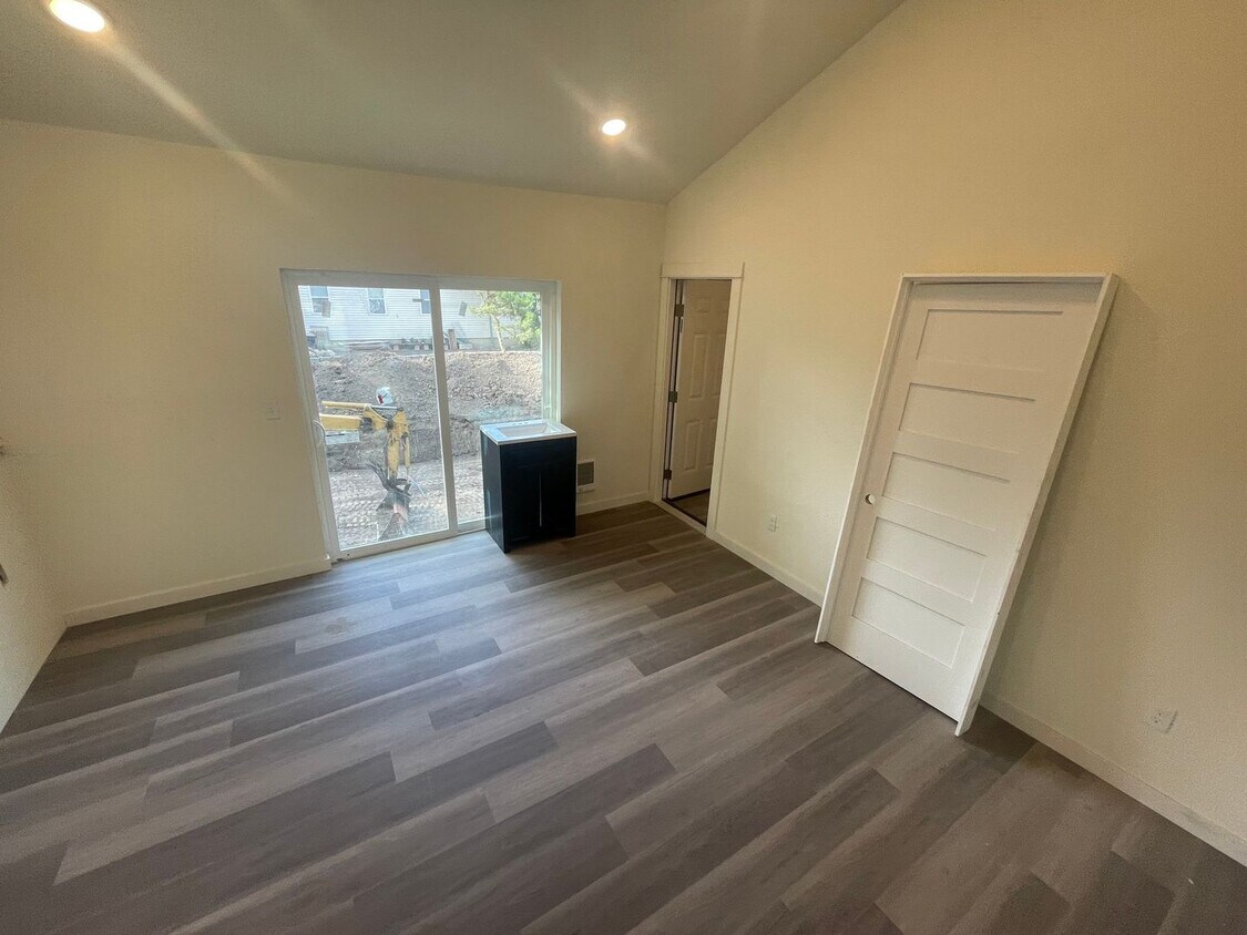 Foto del edificio - 701 E 3rd St