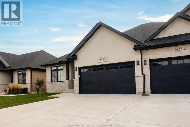 Building Photo - 2546 Clearwater Ave