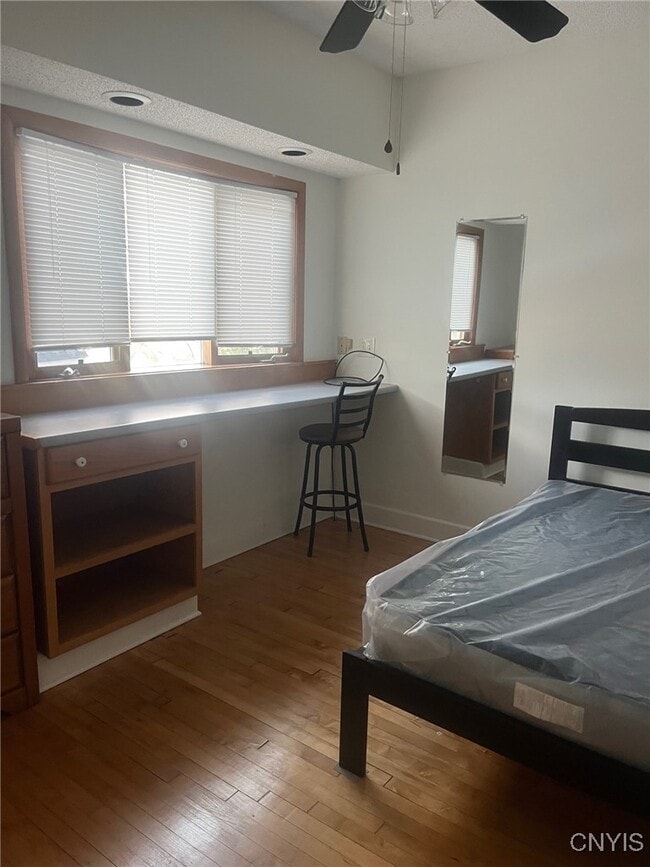 Building Photo - 1205 Madison St