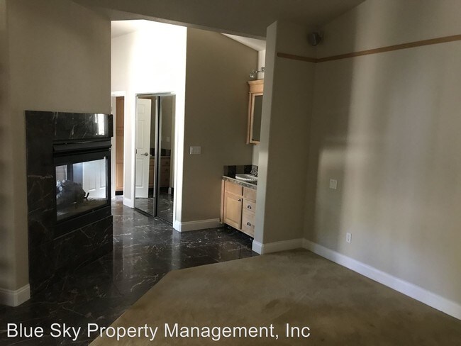 Foto del edificio - 4 br, 3.5 bath House - 15151 S Lipson St