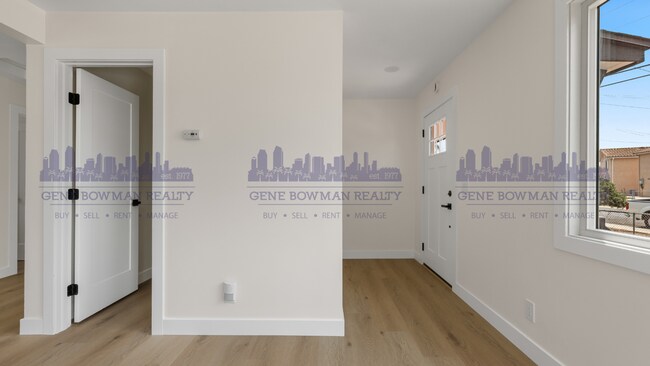 Foto del edificio - 2249-51 W Dunlop St