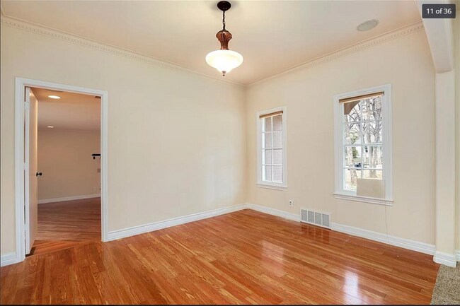 Foto del edificio - 4056 Shady Valley Dr